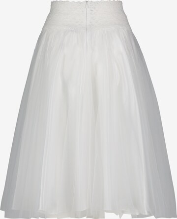 Vera Mont Skirt in White: front