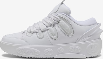 PUMA Platform trainers 'LaFrance' in White: front