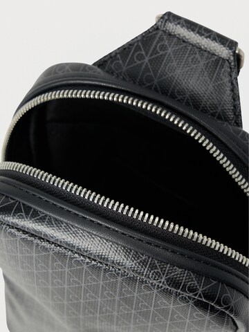 Calvin KleinTorba preko ramena - crna boja