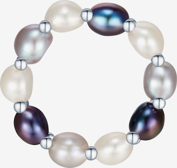 Valero Pearls Ring in White