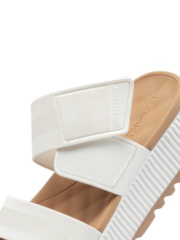 Zoccoletto di Dream Pairs in bianco