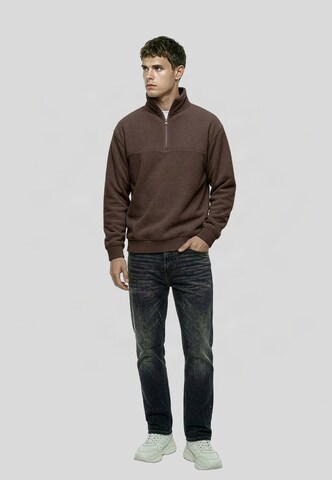 Urban Classics - Jersey en marrón