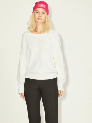 JJXX Sweater in White: front