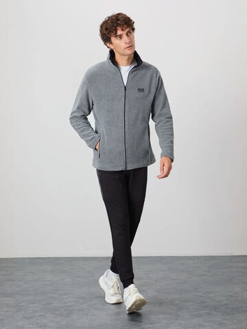 Tommy Life Fleece jacket in Grey