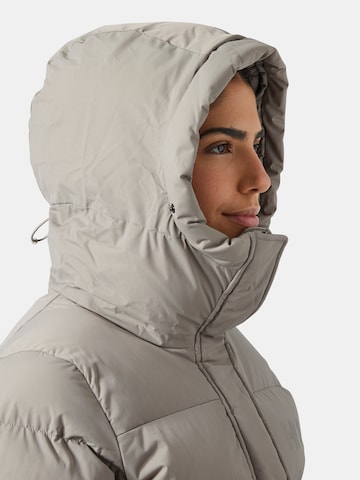 HELLY HANSEN Зимнее пальто 'ARIA' в Серый