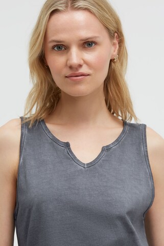 Soccx Top in Grau