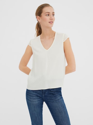 Camicia da donna 'Vica' di VERO MODA in bianco: frontale