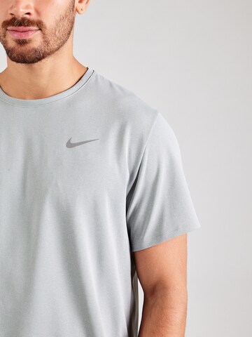 Maglia funzionale 'MILER' di NIKE in grigio