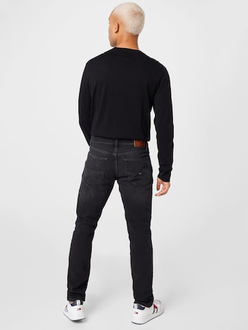 Coupe slim Jean 'Scanton' Tommy Jeans en noir