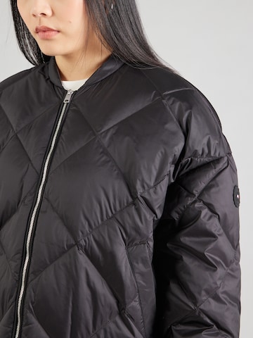 TOMMY HILFIGER Jacke in Schwarz