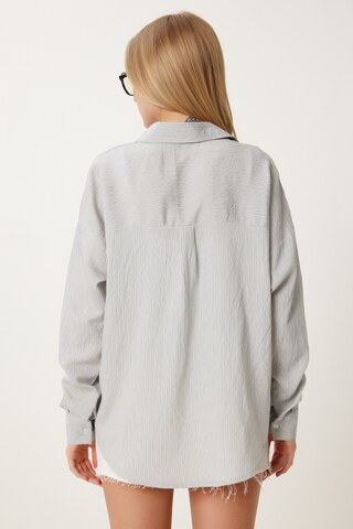 Camicia da donna di Happiness İstanbul in grigio