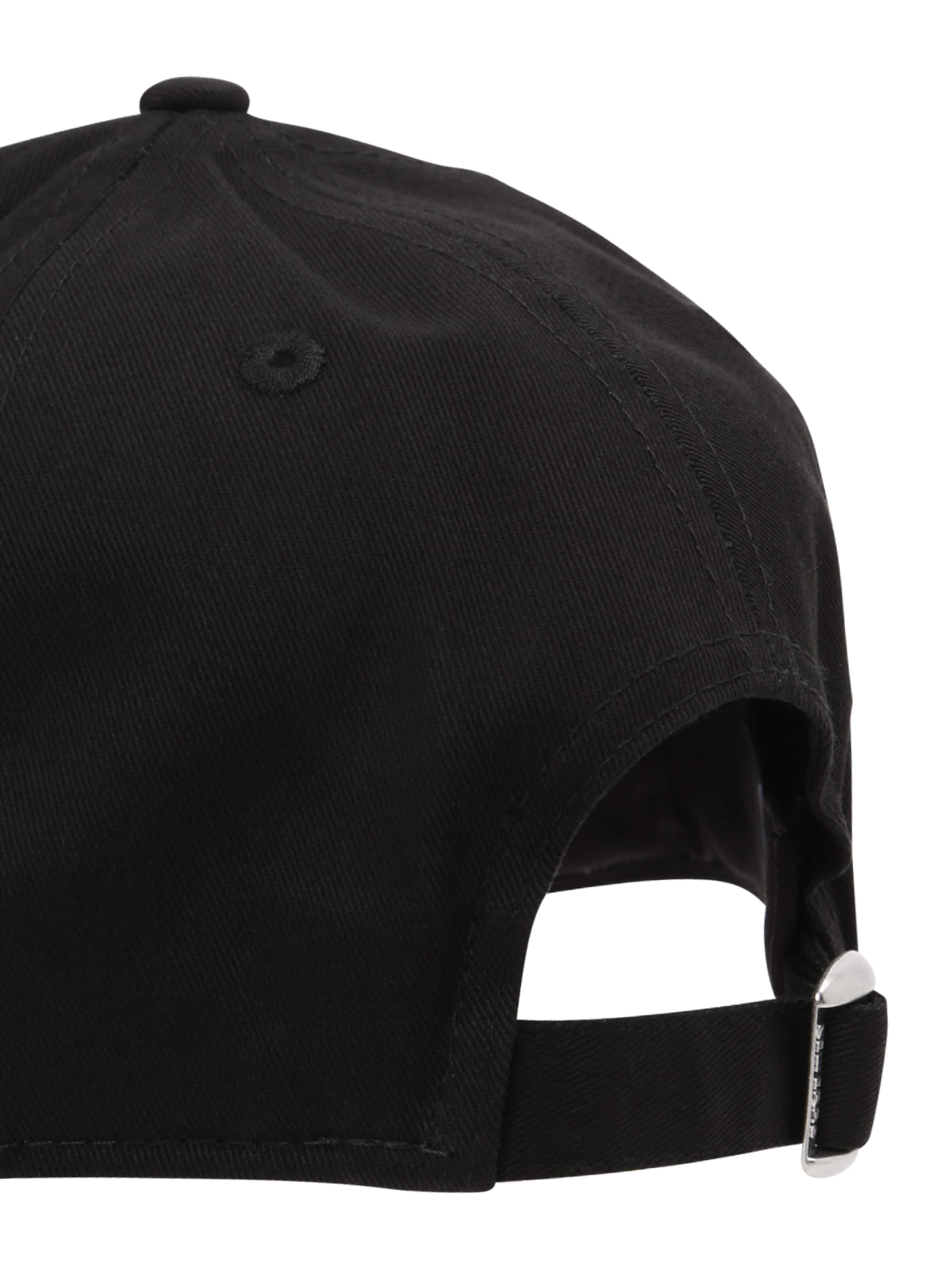 Cappello da baseball 'NBA League Essential 9Forty' di NEW ERA in nero