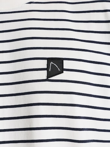 CHASIN' Shirt 'Shore' in Blue