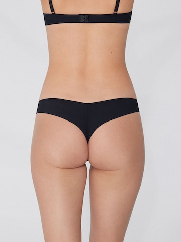 Tezenis Thong in Black