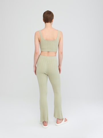 EDITED Flared Trousers 'Mavis' in Green