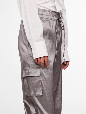 PIECES Regular Cargo trousers in Silver