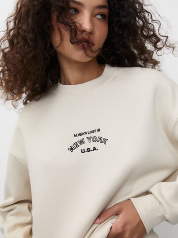 Pull&Bear Sweatshirt i beige