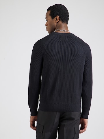 Pulover de la Marc O'Polo pe negru: spate
