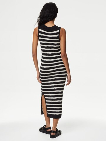 Abito in maglia di Marks & Spencer in nero