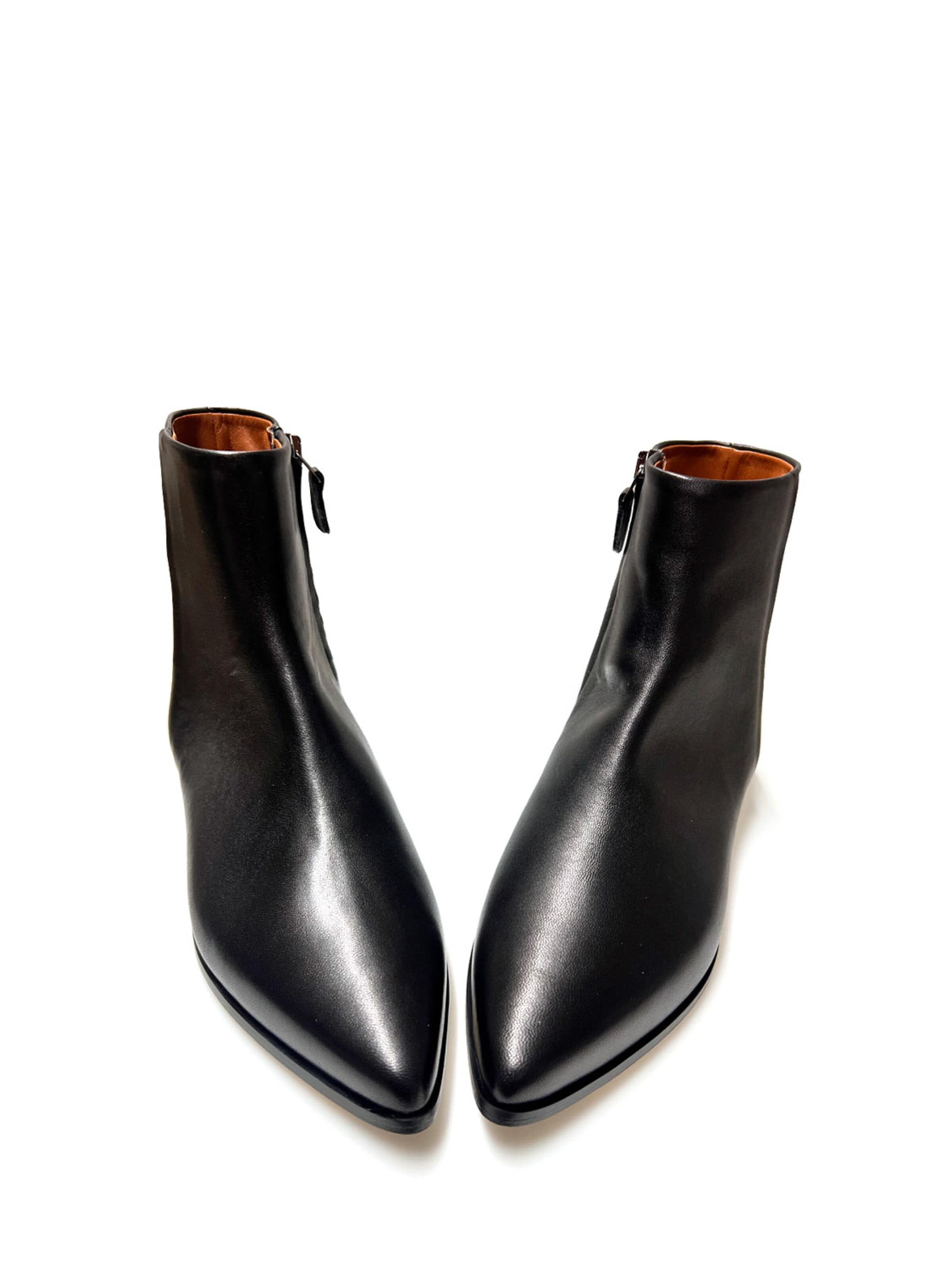 EIJK Ankle boots in Black
