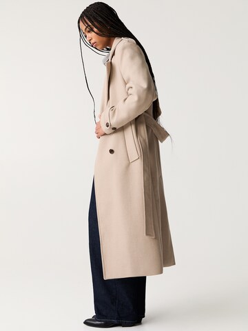 Manteau mi-saison Pull&Bear en beige