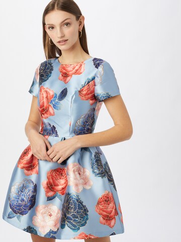 Robe 'TBC' Chi Chi London en bleu : devant