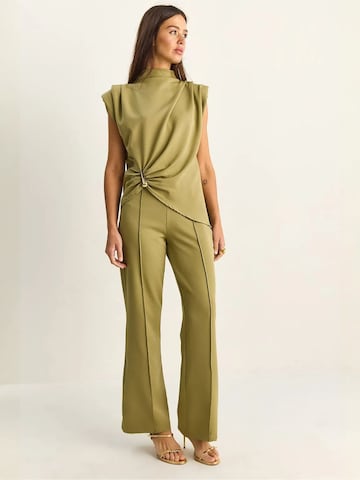 Pantalons de tailleur Bianco Lucci en vert