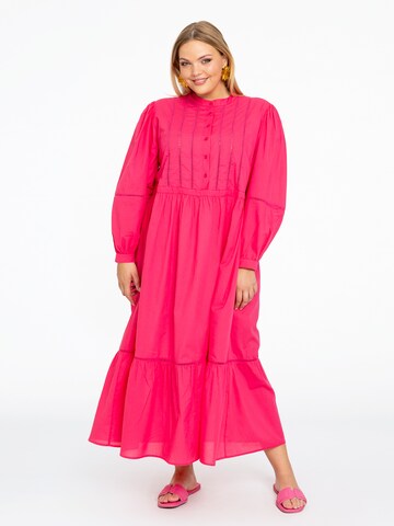 Yoek Kleid in Pink