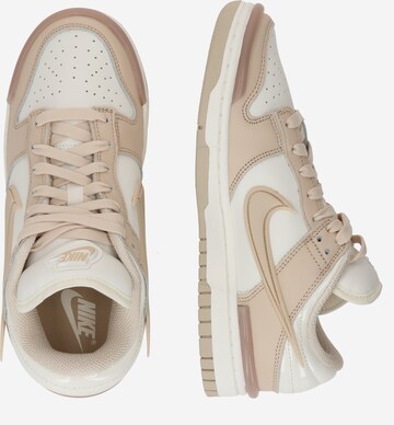 Nike Sportswear Matalavartiset tennarit 'DUNK TWIST' värissä valkoinen