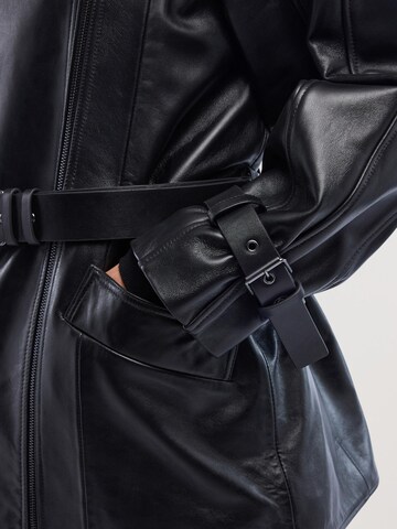 Cappotto invernale di Trussardi in nero