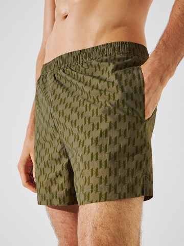 Pantaloncini da bagno di Karl Lagerfeld in verde