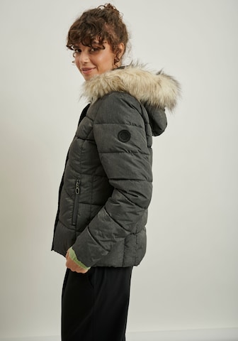 Hailys Jacke in Grau