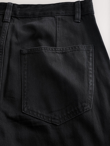 Next Bő szár Redős farmer 'N. Premium' - fekete