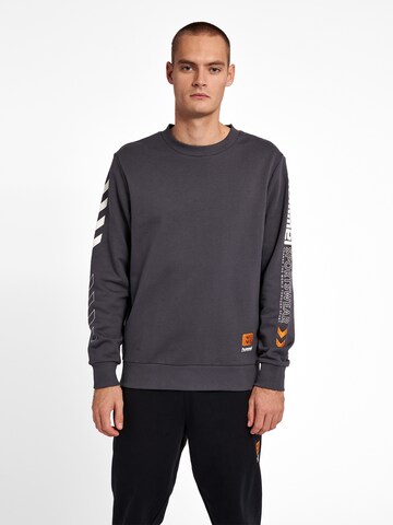 Sweat-shirt 'Birk' Hummel en gris : devant