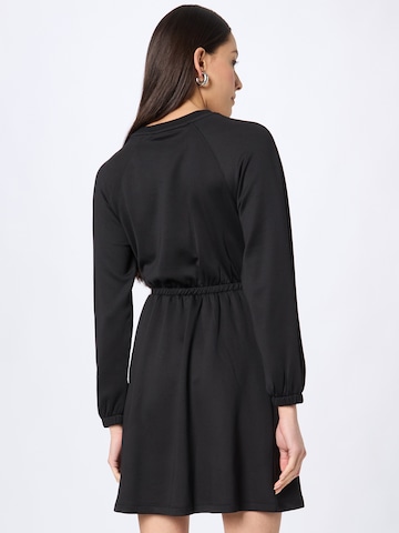 Robe 'Floria' ABOUT YOU en noir