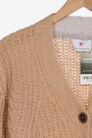 HERZENSANGELEGENHEIT Strickjacke S in Beige