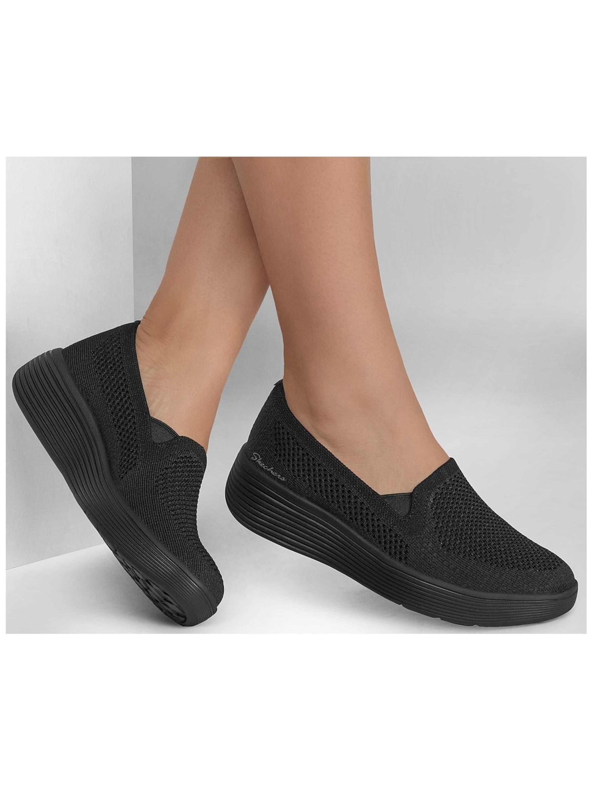 Ballerina 'Arch Fit Laguna - Adore Her' di SKECHERS in nero
