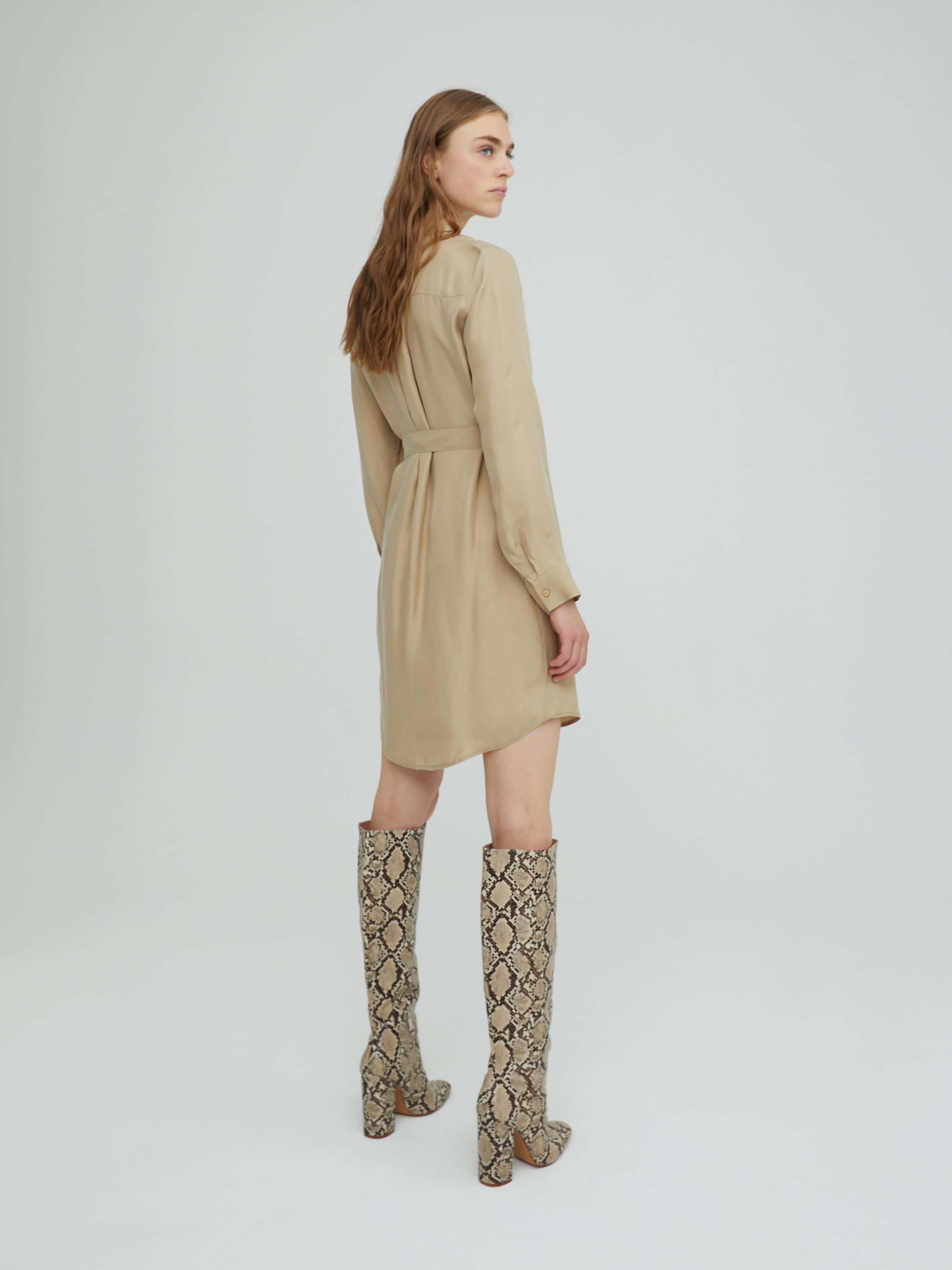 EDITED Productos Vestido camisero 'Farha' beige
