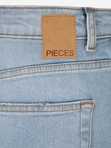 Pieces Tall Regular Jeans 'LEAH' in Blau