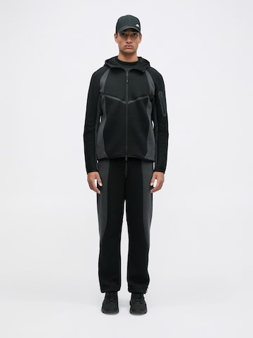 Nike Sportswear - Regular Calças em preto: frente