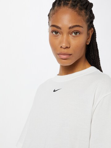 Tricou supradimensional de la Nike Sportswear pe alb