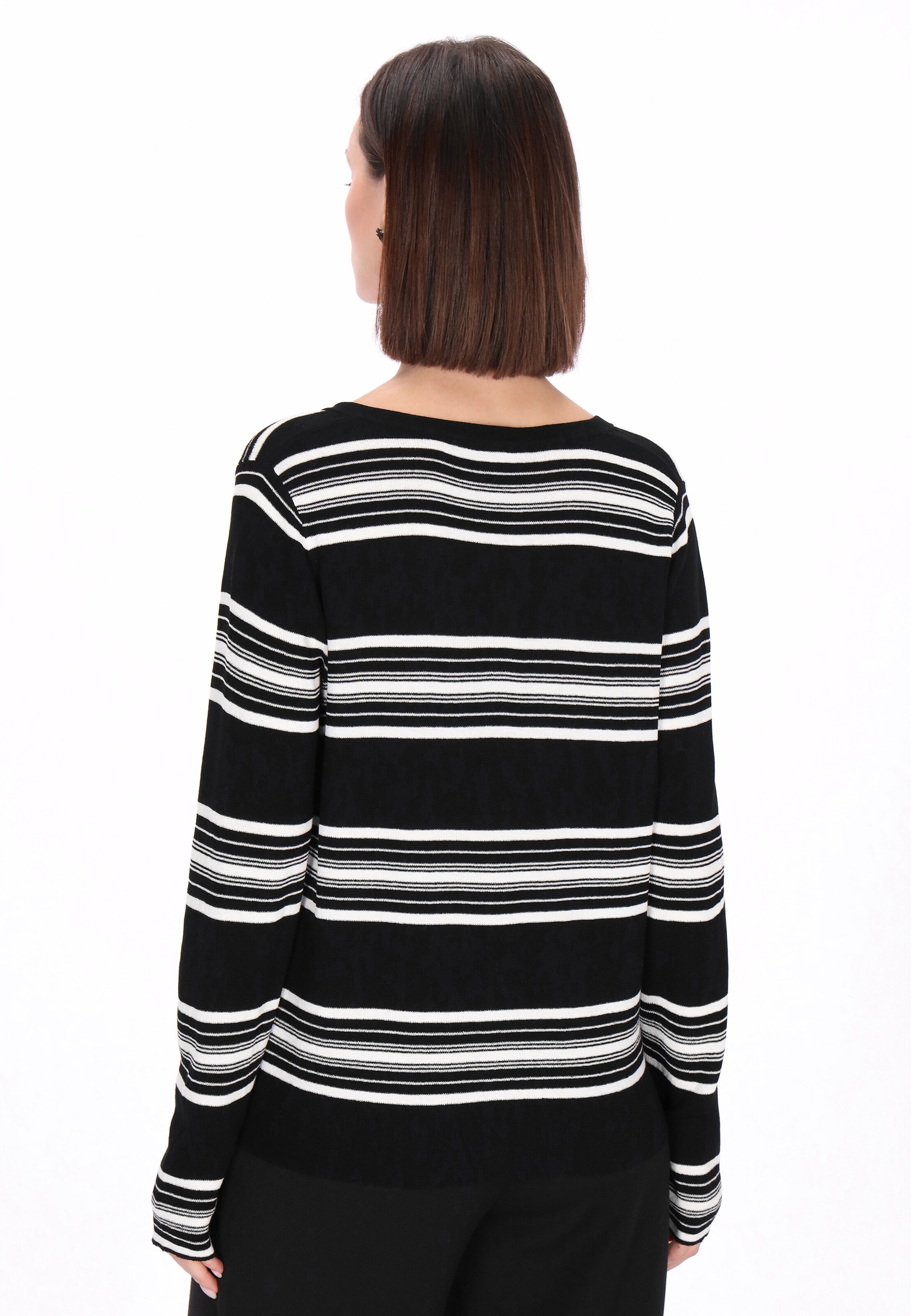 usha BLACK LABEL - Cárdigan 'Classic' en negro