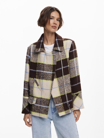 Desigual Зимнее пальто в Белый: спереди