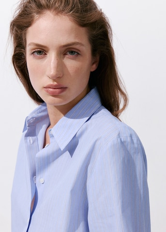 MANGO - Blusa 'REGU' en azul