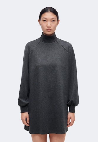 Rochie 'Panno' de la M-M pe gri: față