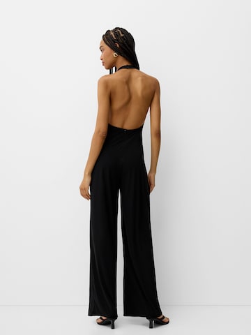 Salopeta de la Bershka pe negru