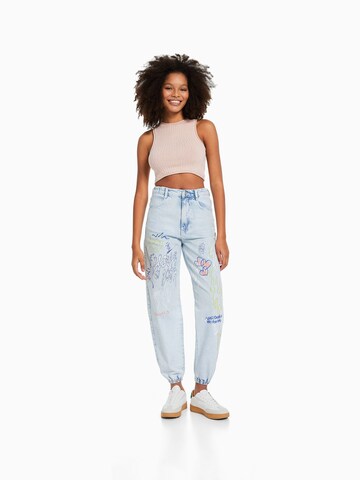 Bershka Tapered Jeans i blå