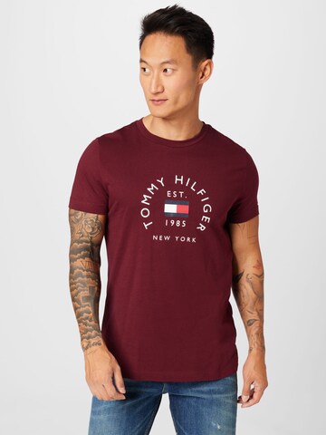 T-Shirt TOMMY HILFIGER en rouge : devant