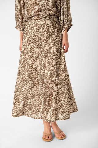 SOAKED IN LUXURY - Saia em bege: frente