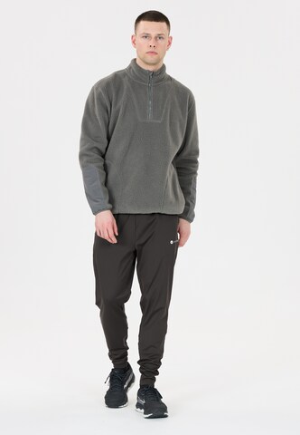 Virtus Tapered Sports trousers 'Bily' in Black